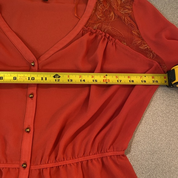 Jealous Tomato - Tunic style blouse. Size L - Picture 7 of 10